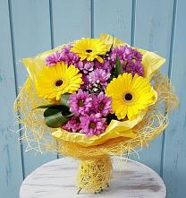 Букет цветов из:  Хризантемы и Герберы в Григорово