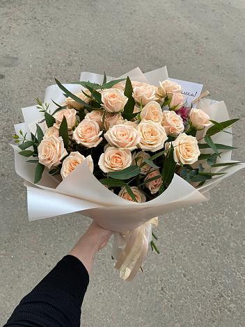 Букет Кремовые розы Латте в Григорово