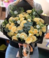 Букет цветов из:  Розы и Лизиантусы в Григорово